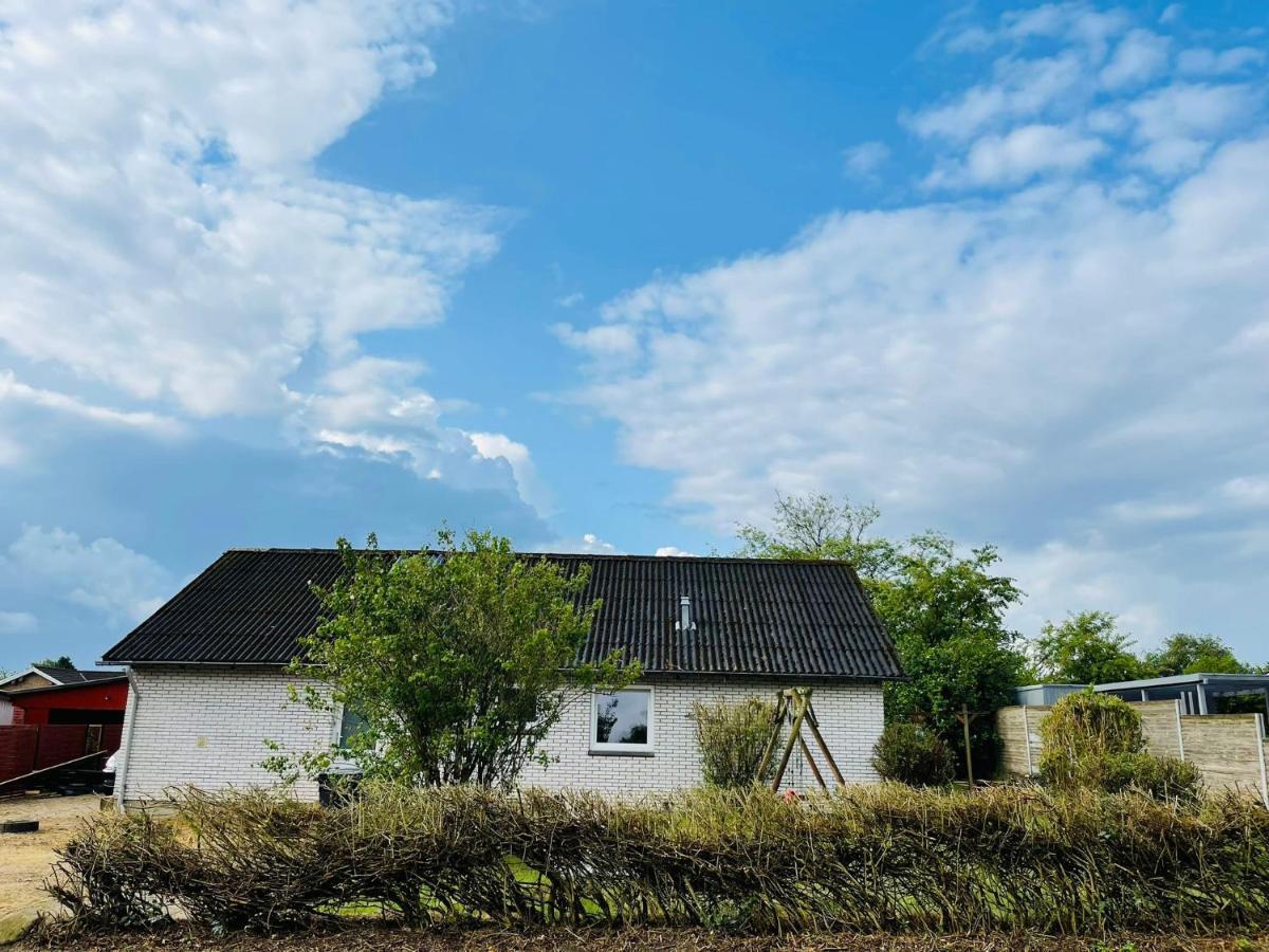 Scandinavian House Hotel- Holbol, Krusa Exterior photo